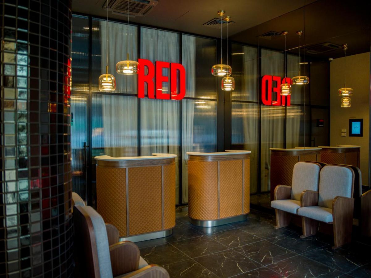 Radisson Red Belgrade Hotel Exterior foto